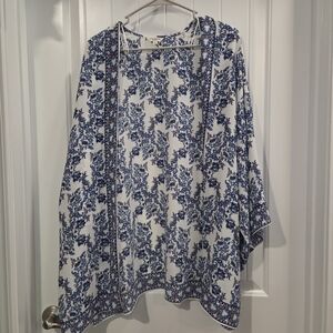 Max Studio Blue and White Floral Cardigan